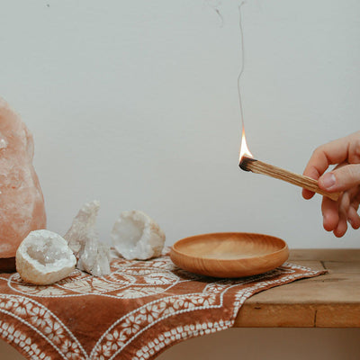 Beginners Guide to Smudging Your Home